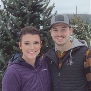 Meet your Posher, Leah